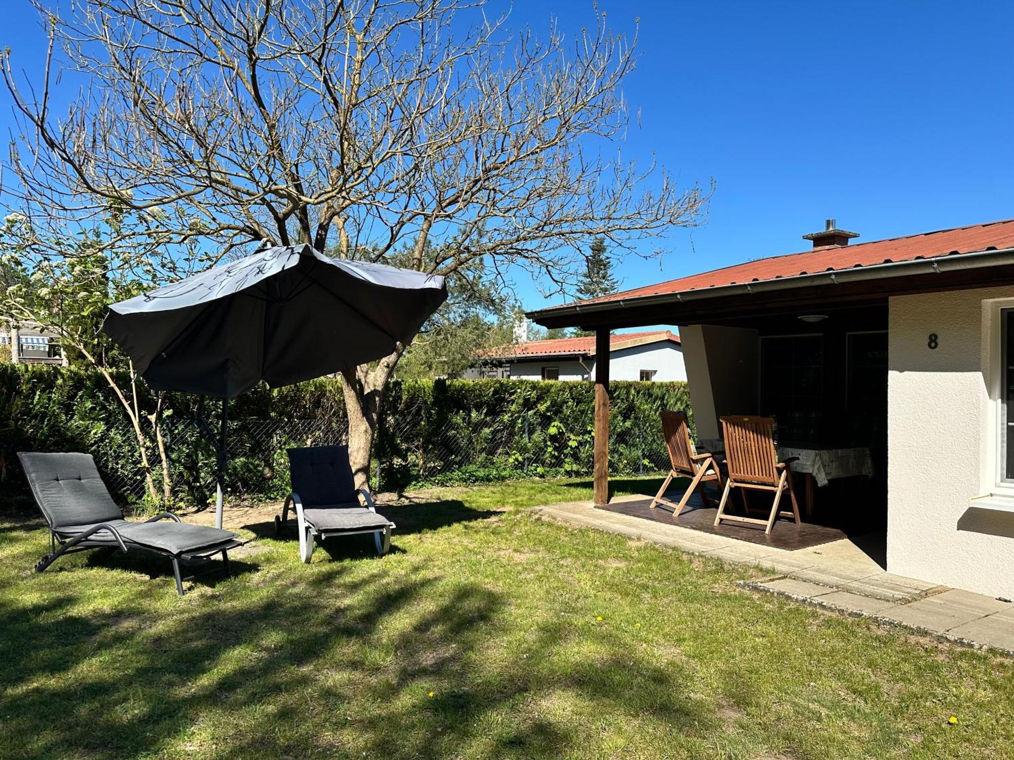 Bungalow Am Dobbertiner See Екстериор снимка